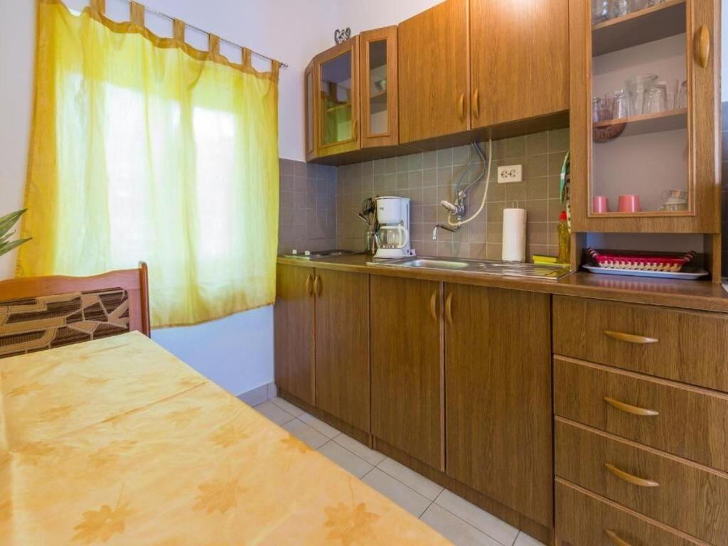 Apartments Adrasteja Dramalj Esterno foto