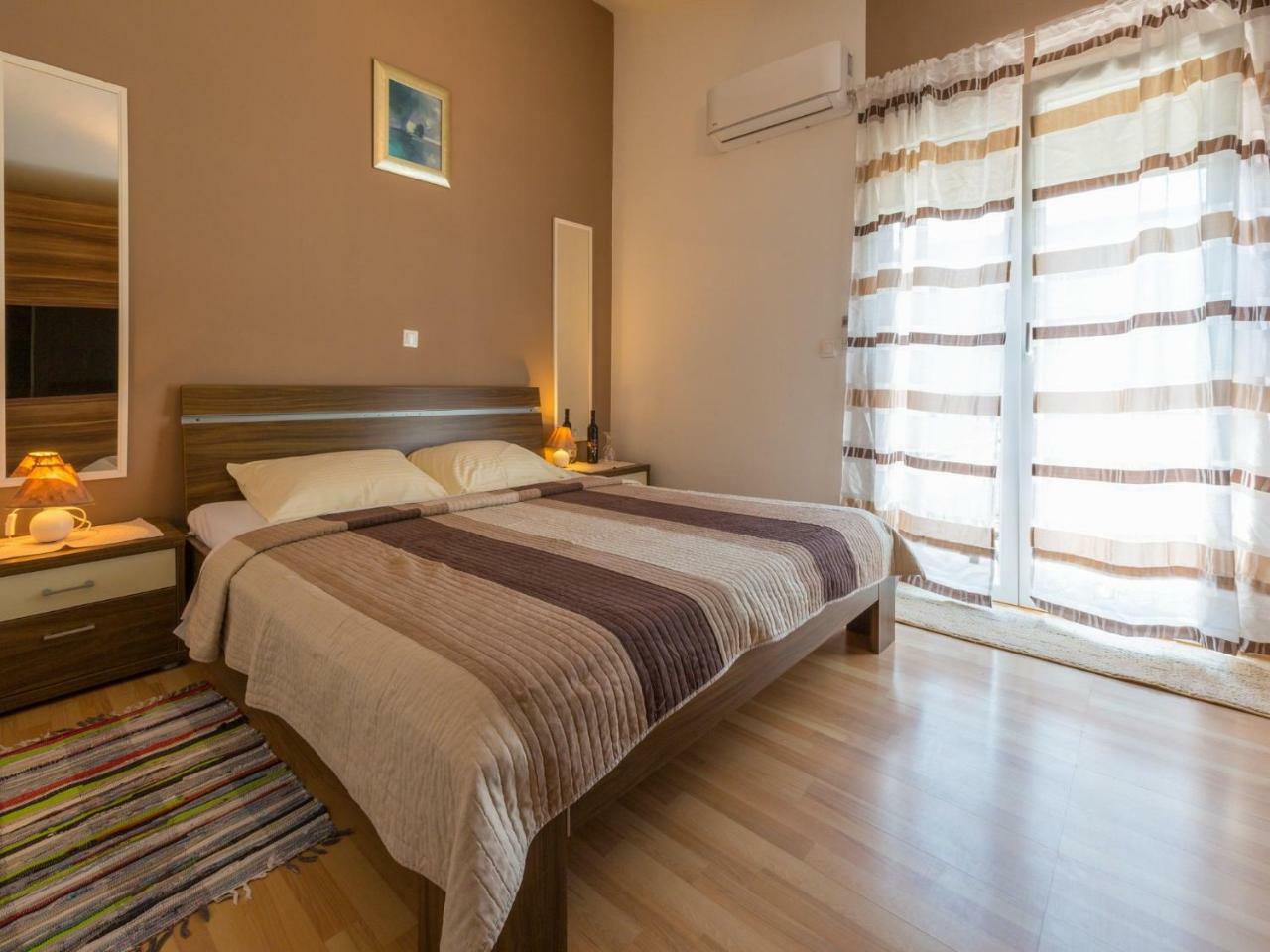 Apartments Adrasteja Dramalj Esterno foto