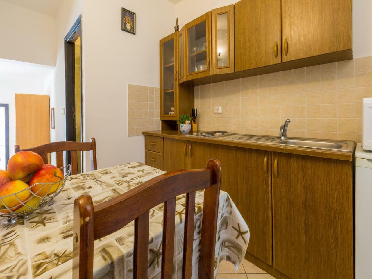 Apartments Adrasteja Dramalj Esterno foto