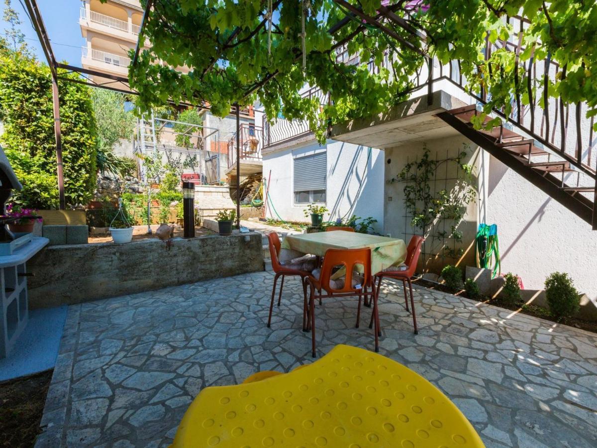 Apartments Adrasteja Dramalj Esterno foto